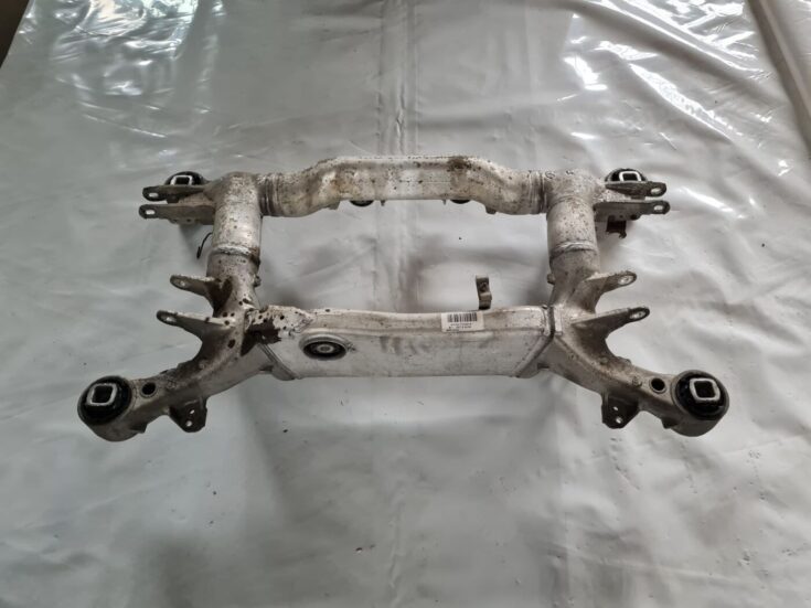 Aizmugurējais tilts/Aizmugurējais šķērsnis priekš BMW 6 E63 645 2004
