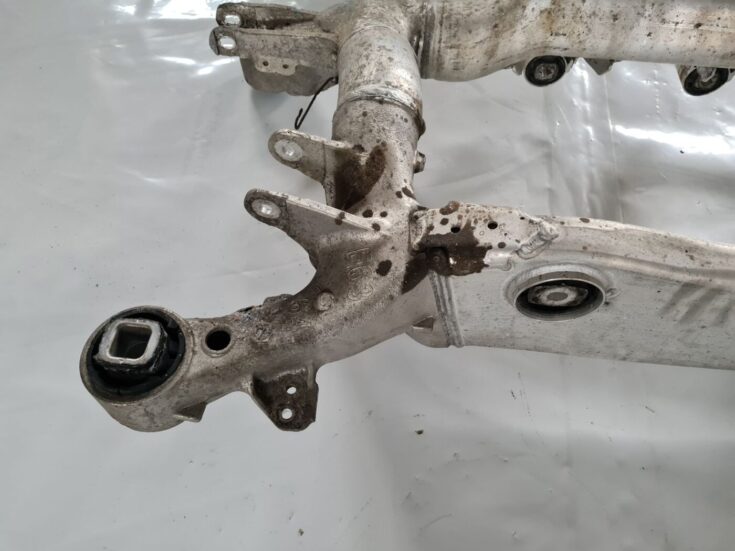 Aizmugurējais tilts/Aizmugurējais šķērsnis priekš BMW 6 E63 645 2004