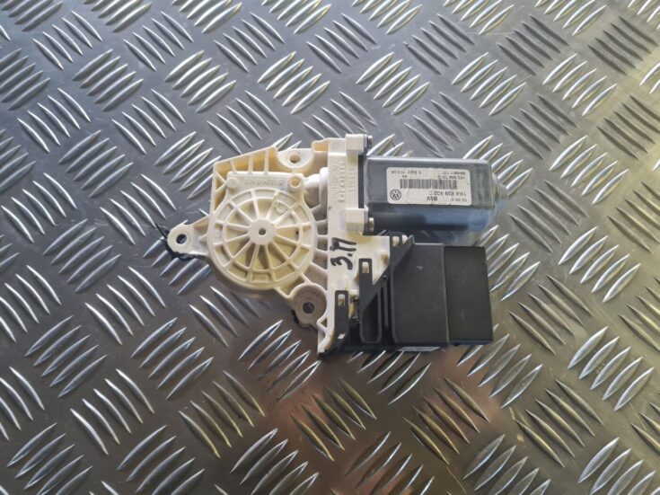Elektrisko stiklu motors priekš VW GOLF 5 2004
