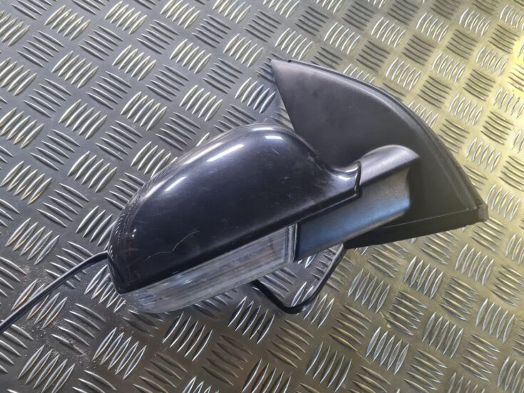 Ārējais spogulis, pa labi priekš VW GOLF 5 2004