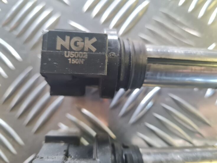 Augstsprieguma spole priekš VW GOLF 5 2004