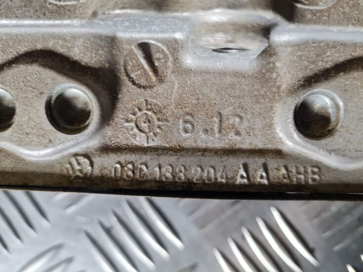 Ieplūdes kolektors priekš VW GOLF 5 2004