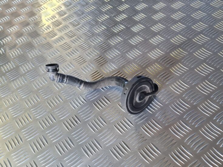 Kartera ventilācijas caurule priekš VW GOLF 5 2004