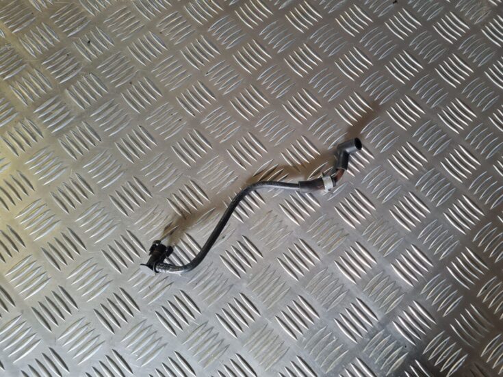 Kartera ventilācijas caurule priekš VW GOLF 5 2004
