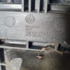 Akumulatora stiprināšanas korpuss priekš VW GOLF 5 2004