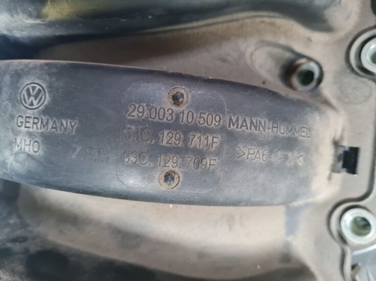 Ieplūdes kolektors priekš VW GOLF 5 2004