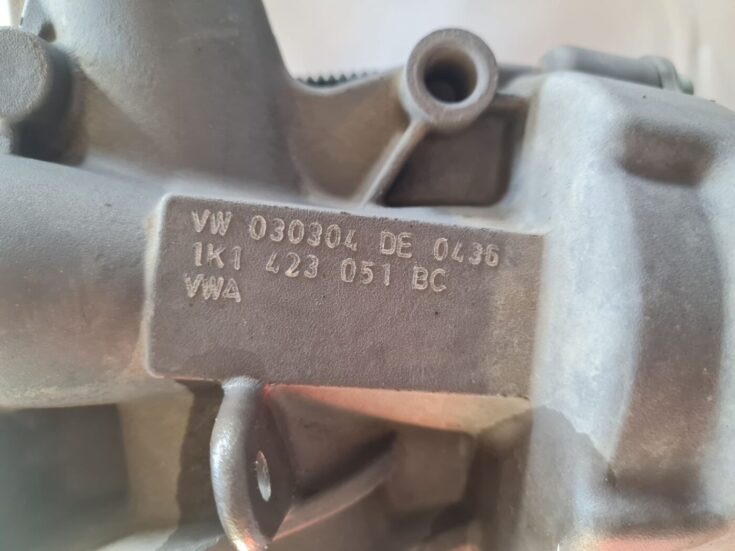 Stūres mehānisms priekš VW GOLF 5 2004