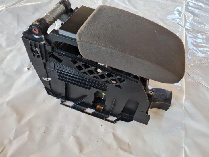 Roku balsts priekš VW GOLF 5 2004