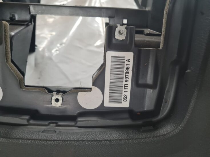 Mērinstrumentu panelis priekš VW GOLF 5 2004