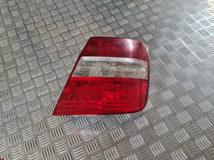 Aizmugurējais labais lukturis priekš FIAT STILO 2003