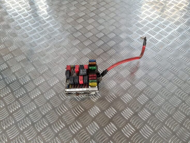 Drošinātāju bloks priekš FIAT STILO 2003
