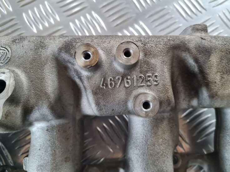 Ieplūdes kolektors priekš FIAT STILO 2003