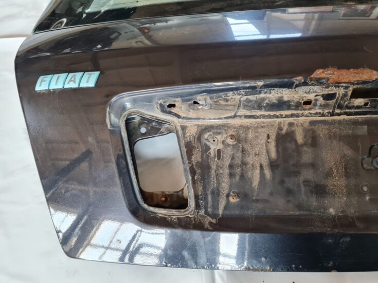 Bagāžnieka vāks priekš FIAT STILO 2003
