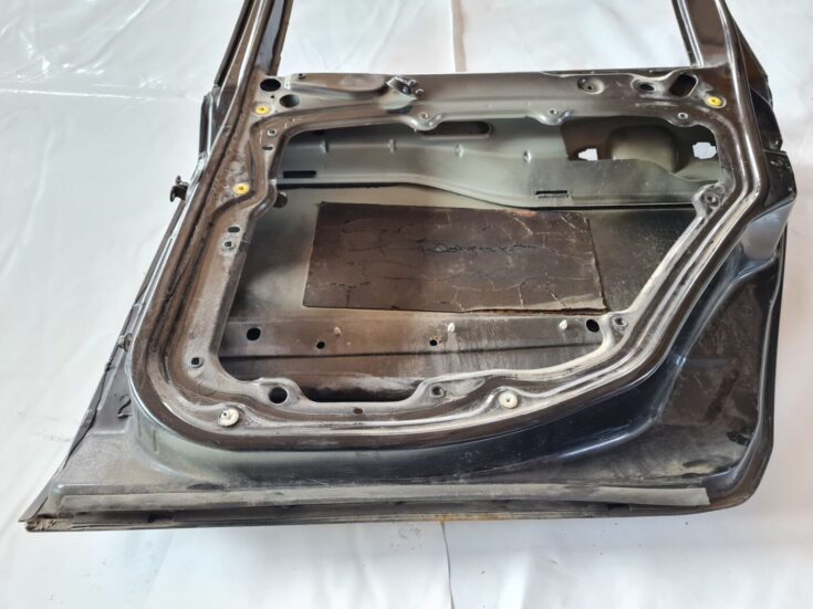 Aizmugurējās labās durvis priekš FIAT STILO 2003