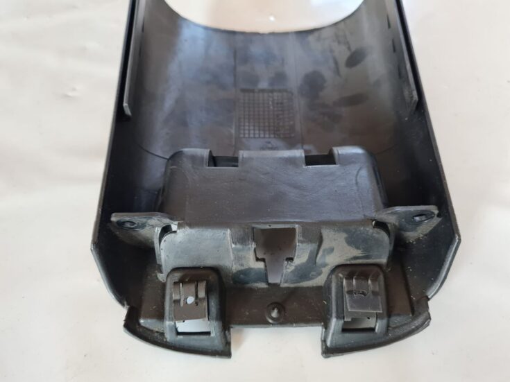 Centrālās konsoles (apdares) aizmugurēja daļa priekš FIAT STILO 2003