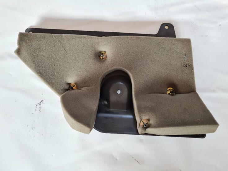 Mērinstrumentu paneļa apakšēja apdare priekš FIAT STILO 2003