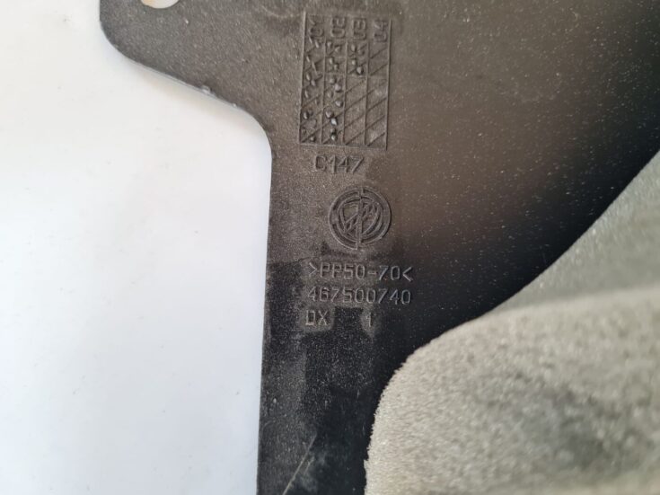 Mērinstrumentu paneļa apakšēja apdare priekš FIAT STILO 2003