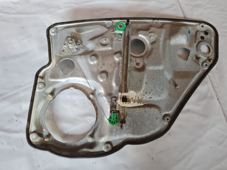 Stikla pacelšanas mehānisma panele priekš FIAT STILO 2003