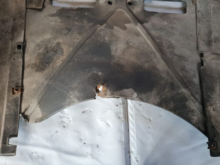 Dzinēja aizsargs priekš FIAT STILO 2003