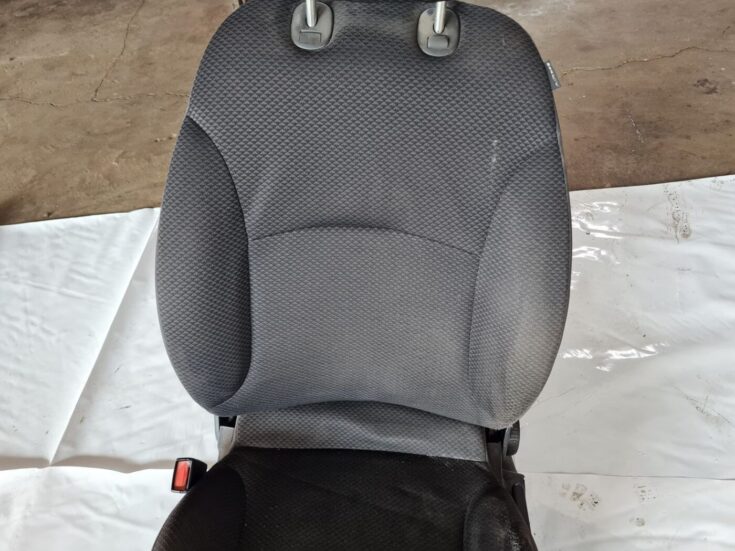 Priekšējais kreisais sēdeklis priekš FIAT STILO 2003