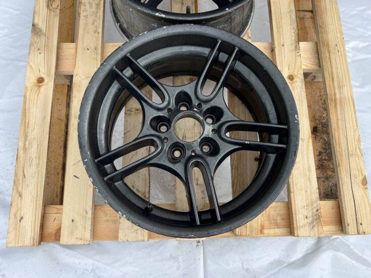 Alumīnija disku komplekts (2 gab) priekš BMW 525 E60 2004 BLACK