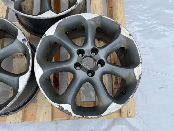 Alumīnija disks priekš VOLVO V60 2012