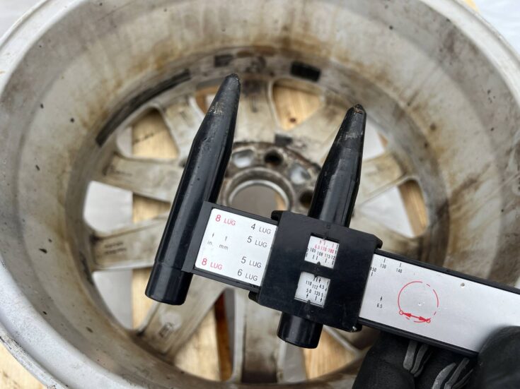 Alumīnija disks priekš VOLVO C30 2008 BLACK