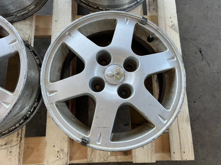Alumīnija disku komplekts priekš MITSUBISHI LANCER 2006