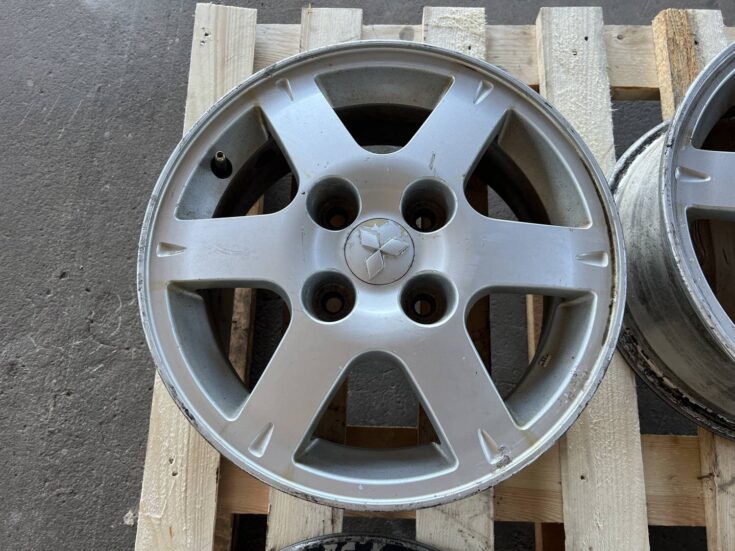 Alumīnija disku komplekts priekš MITSUBISHI LANCER 2006
