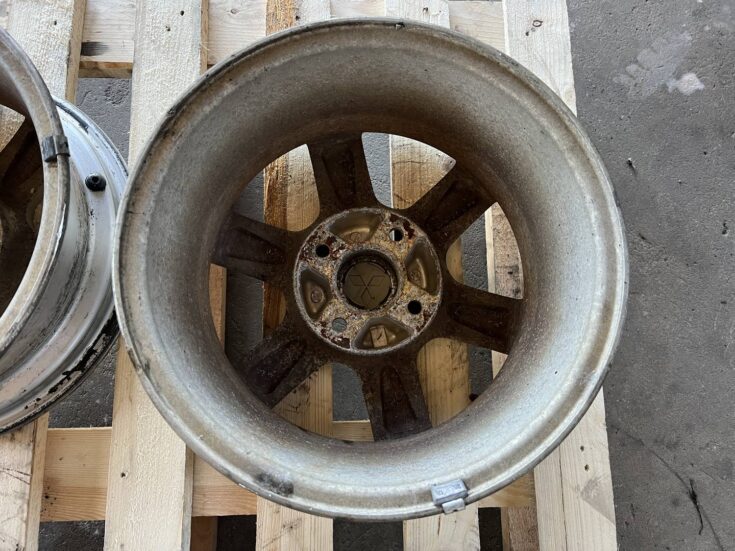 Alumīnija disku komplekts priekš MITSUBISHI LANCER 2006