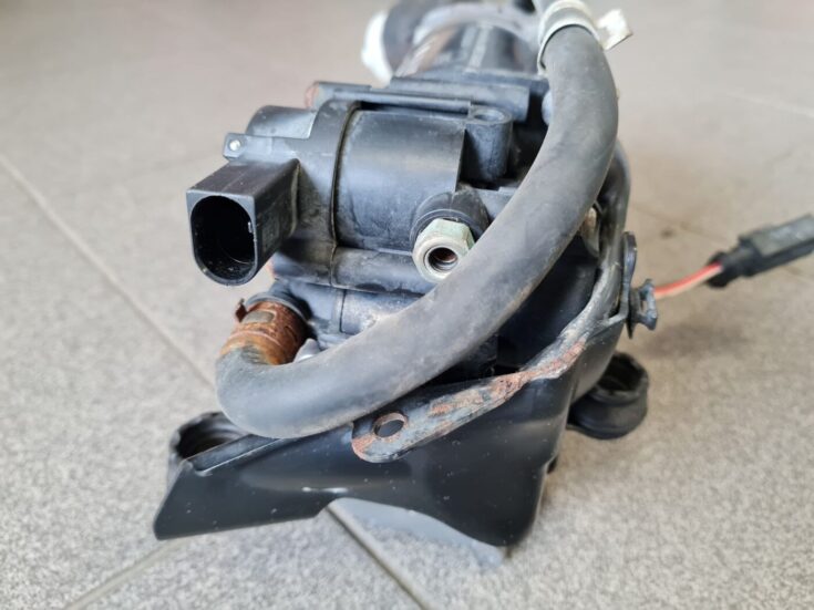 Pneimo piekares kompresors priekš MERCEDES BENZ E250 W212 2014