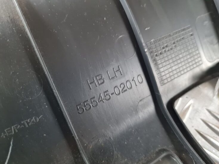 Gaismas slēdža apdare (uz paneļa) priekš TOYOTA AURIS 2007