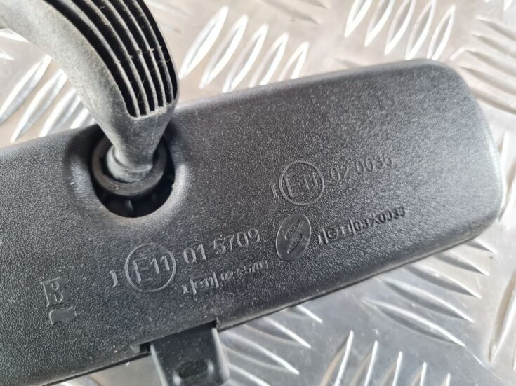 Salona atpakaļskata spogulis priekš TOYOTA AURIS 2007