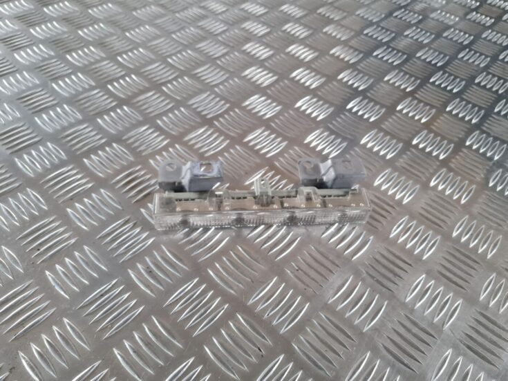 Stop signāls priekš TOYOTA AURIS 2007