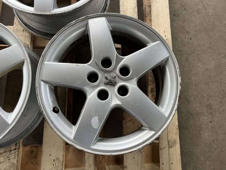 Lietais disks - vieglmetāla priekš PEUGEOT 407 2006