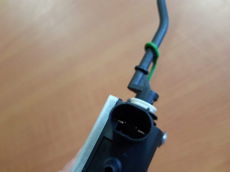 Degvielas tvertnes vāka slēdzene priekš BMW 1 E87 2007 GRAPHITE