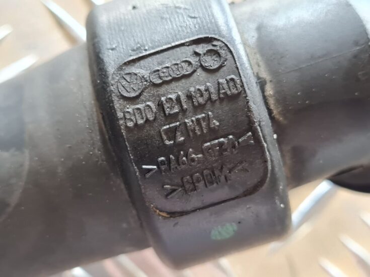 Dzesēšanas caurule priekš VW PASSAT 2004 UNIVERSAL GREY