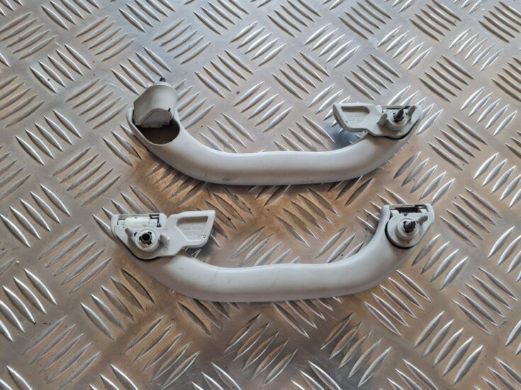 Salona rokturis griestos priekš VW PASSAT 2004 UNIVERSAL GREY