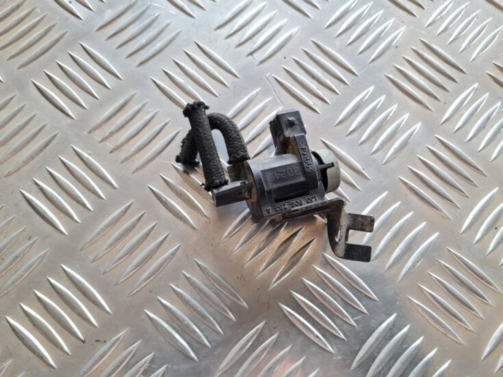Solenoīda vakuuma vārsts priekš VW PASSAT 2004 UNIVERSAL GREY