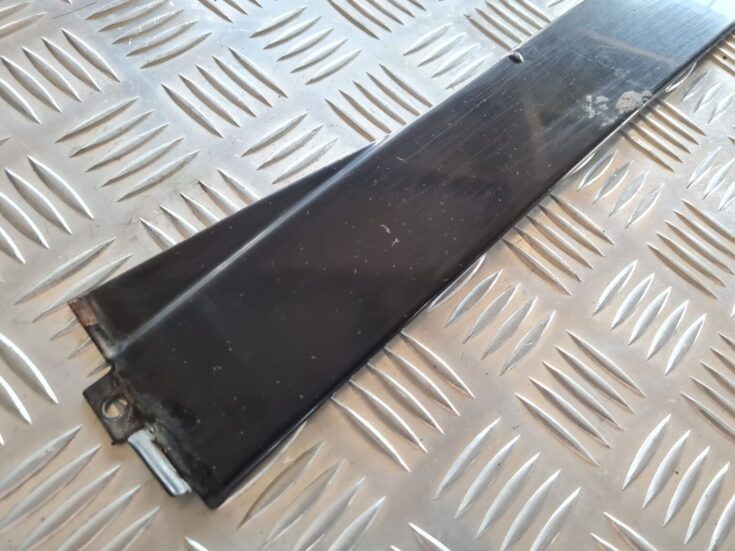 Durvju stikla moldings priekš VW PASSAT 2004 UNIVERSAL GREY
