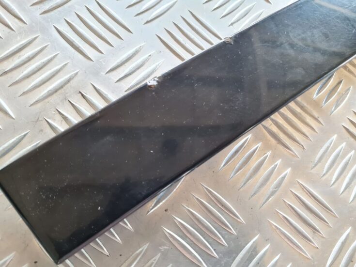 Durvju stikla moldings priekš VW PASSAT 2004 UNIVERSAL GREY