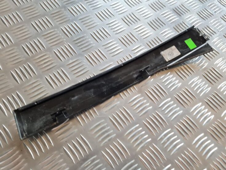 Durvju stikla moldings priekš VW PASSAT 2004 UNIVERSAL GREY