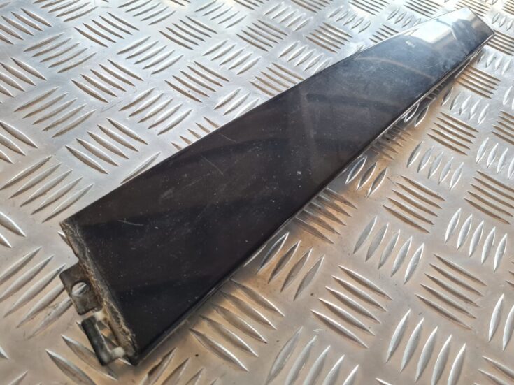 Durvju stikla moldings priekš VW PASSAT 2004 UNIVERSAL GREY