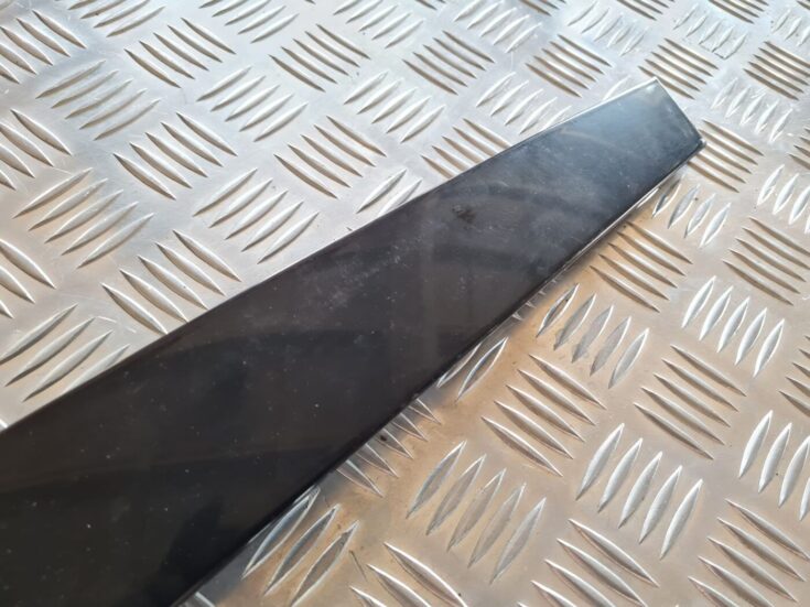 Durvju stikla moldings priekš VW PASSAT 2004 UNIVERSAL GREY