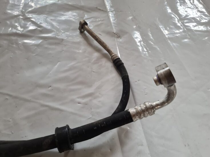 Gaisa kondicioniera caurule priekš VW PASSAT 2004 UNIVERSAL GREY