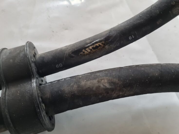 Gaisa kondicioniera caurule priekš VW PASSAT 2004 UNIVERSAL GREY