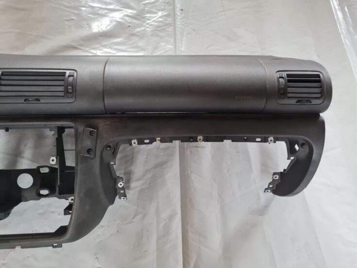 Mērinstrumentu panelis priekš VW PASSAT 2004 UNIVERSAL GREY