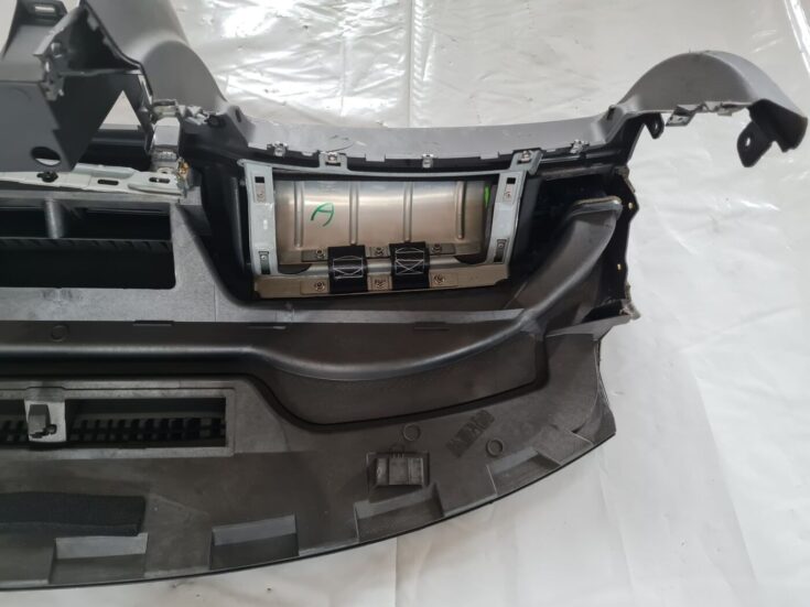 Mērinstrumentu panelis priekš VW PASSAT 2004 UNIVERSAL GREY