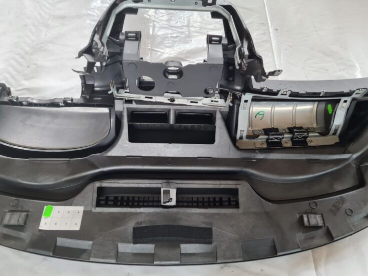 Mērinstrumentu panelis priekš VW PASSAT 2004 UNIVERSAL GREY