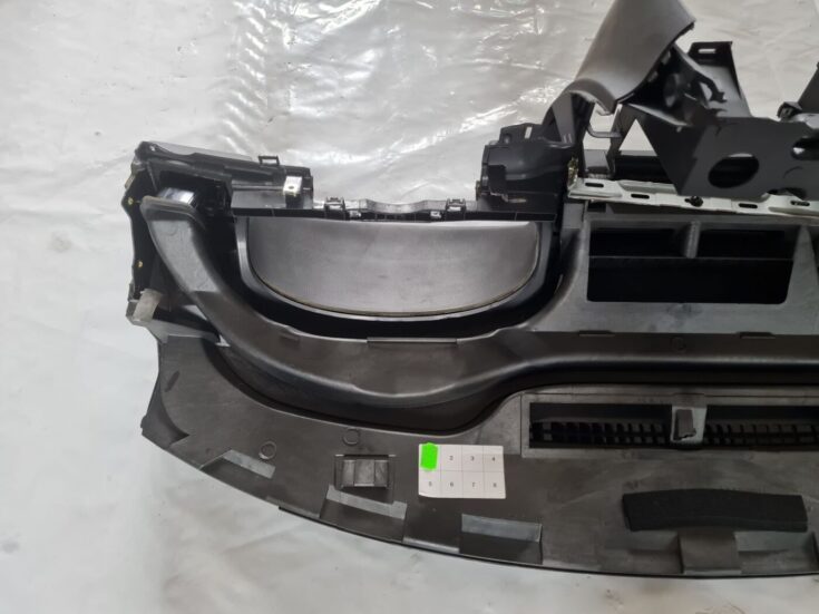 Mērinstrumentu panelis priekš VW PASSAT 2004 UNIVERSAL GREY